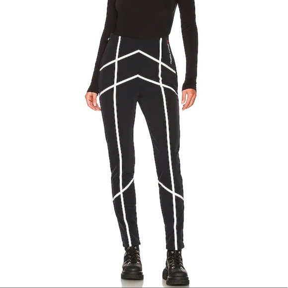 Perfect Moment Pants - NWT Perfect Moment black piping detail ski pants